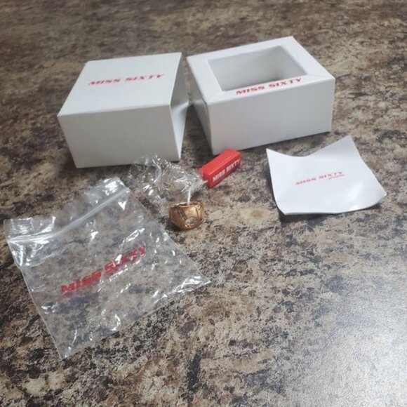 Authentic MISS SIXTY Rose Gold Chunky Diamond Ring Size 6 NWT - Picture 5 of 10